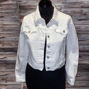 Levi’s Jean Jacket- mar22-26